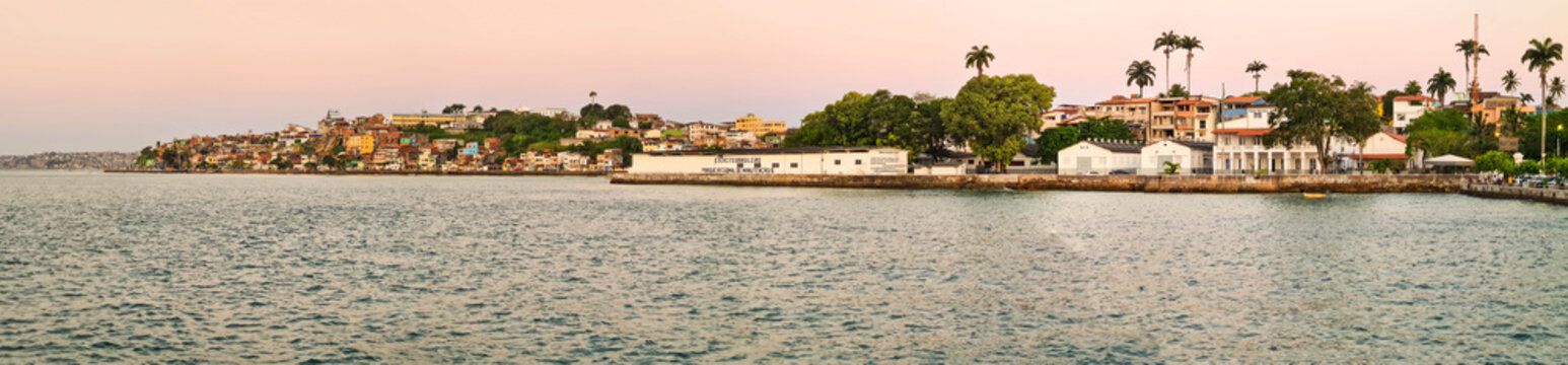 Panoramica do quartel do Exercito Brasileiro visto da Ponta de Humait&aacute;, Salvador, Bahia
