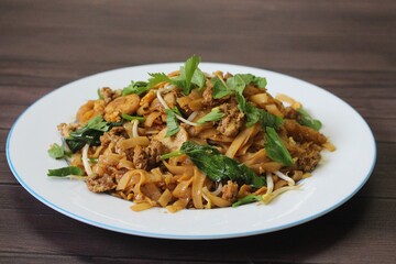 noodles with chicken