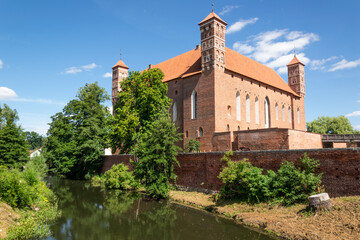 Zamek biskup&oacute;w warmińskich nad rzeką