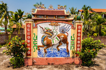 Obraz premium walking from Hoi-An to the beach from the South Chenese sea in Vietnam
