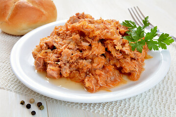 bigos z kiszonej kapusty z mięsem i kiełbasą