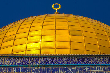 Fototapeta na wymiar dome of the mosque