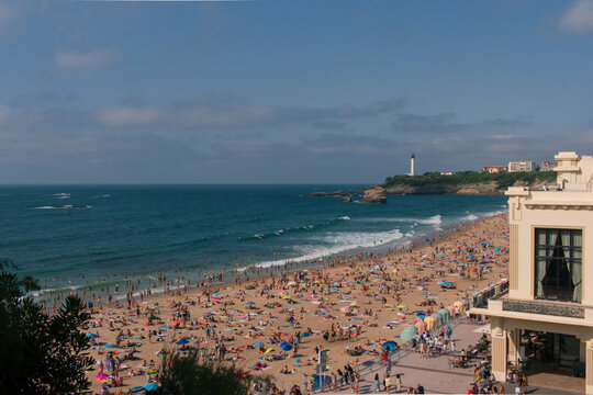 Playa de Biarritz con faro