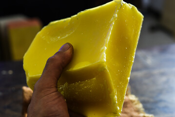 Argentine organic beeswax for multiple aesthetic culinary uses and even for treating wood