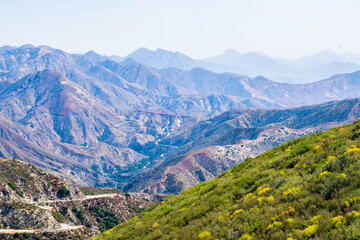 Naklejka premium landscape with mountains in California