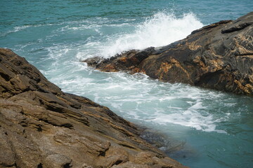 mar salvaje siempre en movimiento 