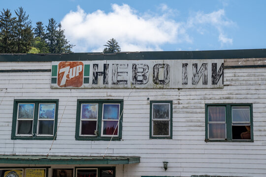 Hebo, Oregon - August 1, 2020: Old, rustic classic cafe - the Hebo Inn, is a restaurant. Old fashioned 7Up Logo on the sign
