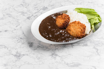 ブラックカツカレー