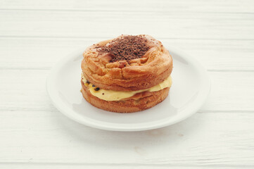 Simple organic food plates 