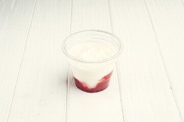 Simple organic food plates 
