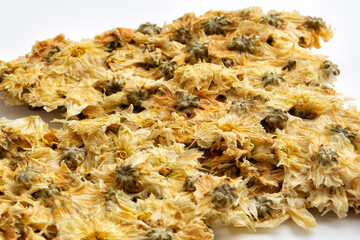Dried Chrysanthemum Can be brewed for drinking Refreshing and has many properties.