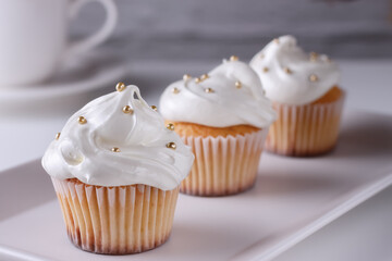 Bizet cream cupcakes - a very popular classic dessert