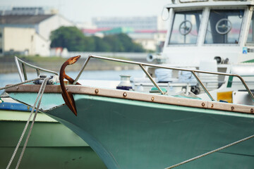 Fototapeta na wymiar boat in the harbor