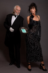 Waiter & guest in time of Covid