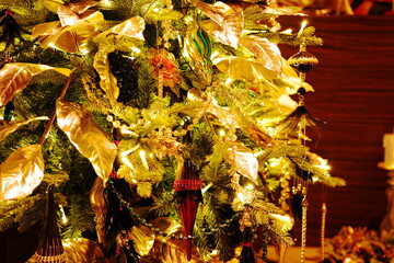 クリスマスパーティー会場を飾るツリー