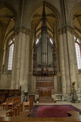 Fototapeta na wymiar gothic temple in the city of Reims in France from the inside