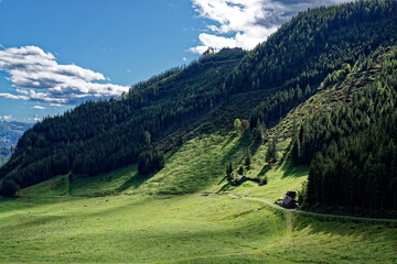 Fototapeta na wymiar landscape in the the austrian alps