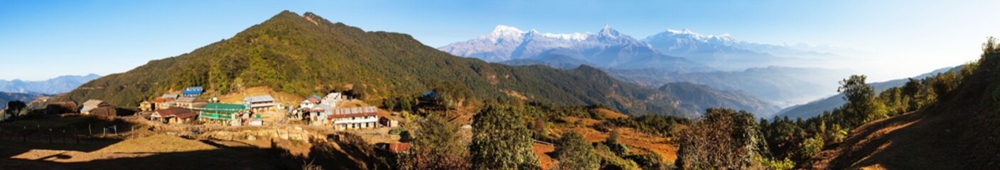Fototapeta na wymiar Annapurna range, Phanchase Bhanjyang village