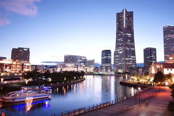 Obraz premium 横浜みなとみらいの夜景