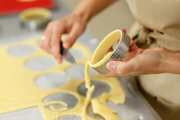 Making sweet or savory tarts and quiche.