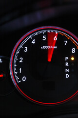 エンジン回転計