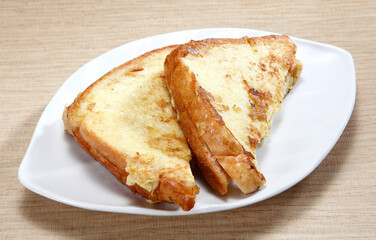 toast bread with egg- french toast.