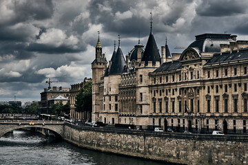 Fototapeta na wymiar Beautiful architecture in Paris