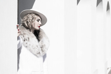 stunning lady in hat