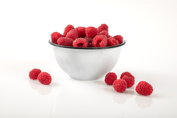 Raspberries in a bowl