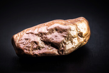 Copper nugget, a chemical element with the symbol Cu (from Latin cuprum), at room temperature copper is in a solid state.