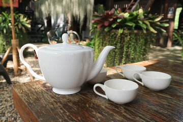  tea cup and tea pot