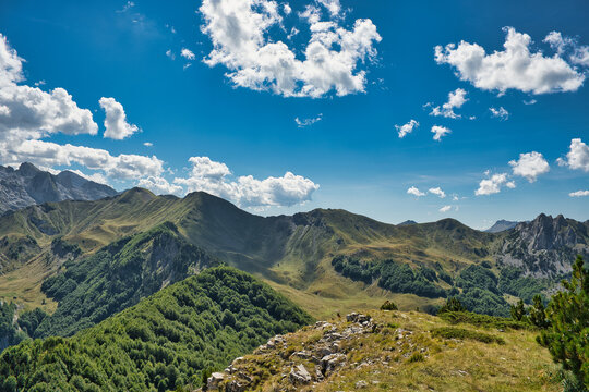 Panoramic view from the top of the Karaula to the peaks of Volusnica, Talijanka