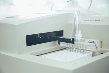 Convenient equipment used for washing the laboratory dishes