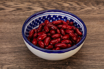 Red baked kidney in the bowl