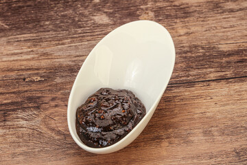 Black Pepper sauce in the bowl