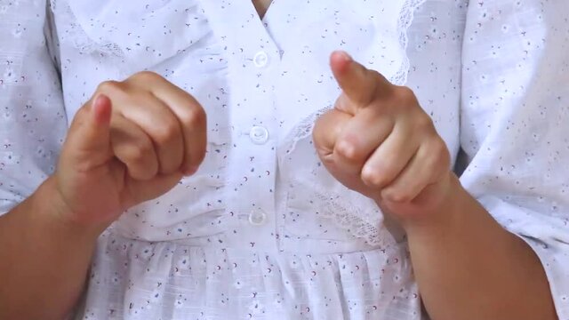 Brain Development: learning and practising asynchronous Finger and Hand Exercises. Thumb and forefinger actions