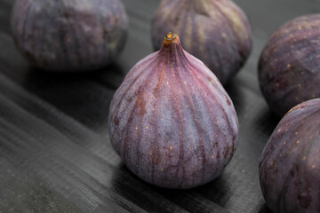 figs on a wooden table