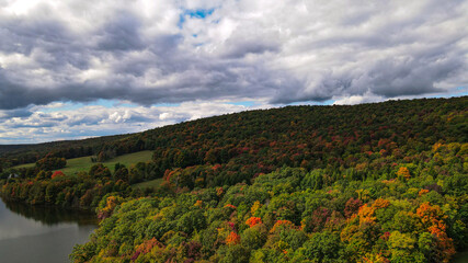 Obraz premium autumn landscape in the mountains - aerial