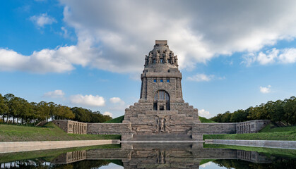 Fototapeta na wymiar Völkerschlachtdenkmal in Leipzig