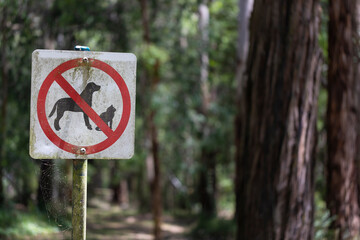 No animals sign 