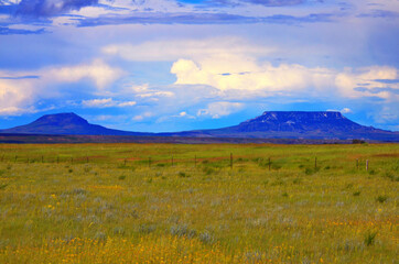 Montana - Buttes by Highway 3 to Geyser
