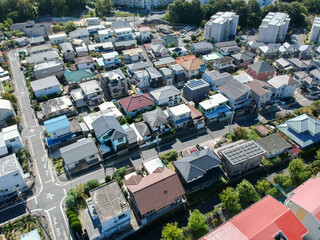 Fototapeta premium ドローンで空撮した日本の住宅地の風景