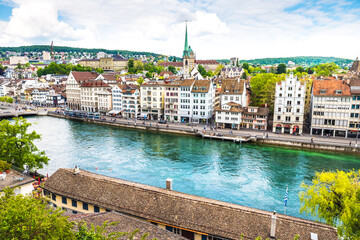 Naklejka premium View on the old town of Zurich city in Switzerland. 