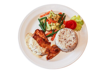 Salad with stream Rice, chicken, and vegetables