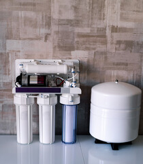 Water purification system for home. Reverse osmosis system. Installed water purification filters....