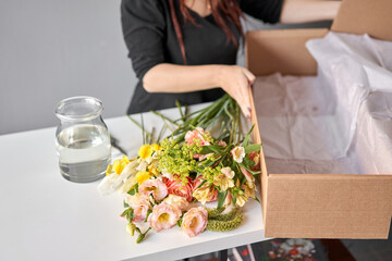 Obraz na płótnie Canvas Bouquet 005, step by step installation of flowers in a vase. Flowers bunch, set for home. Fresh cut flowers for decoration home. European floral shop. Delivery fresh cut flower.
