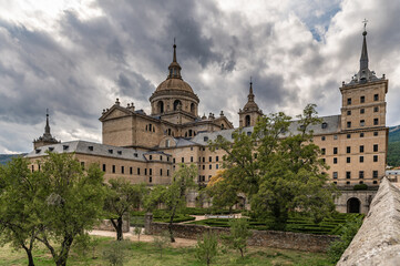 Fototapeta na wymiar Palace of San Lorenzo de El Escorial in Madrid, Spain