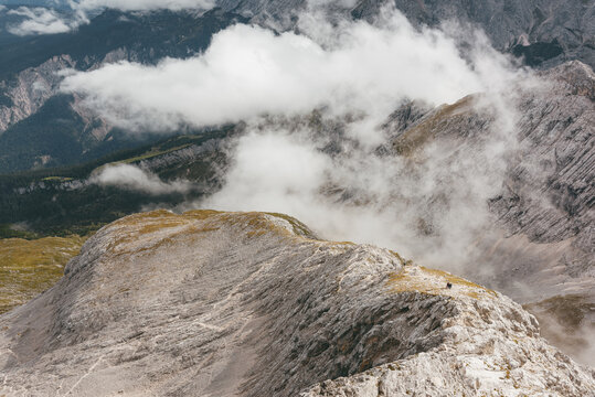 Wanderer auf dem Alpspitz-Ostgrat