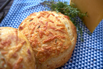 artisan cheese bread