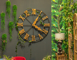 Dark Wall Big Clock